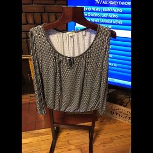 Max studio cotton naked shoulders blouse size XL